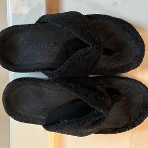 Vionic slippers